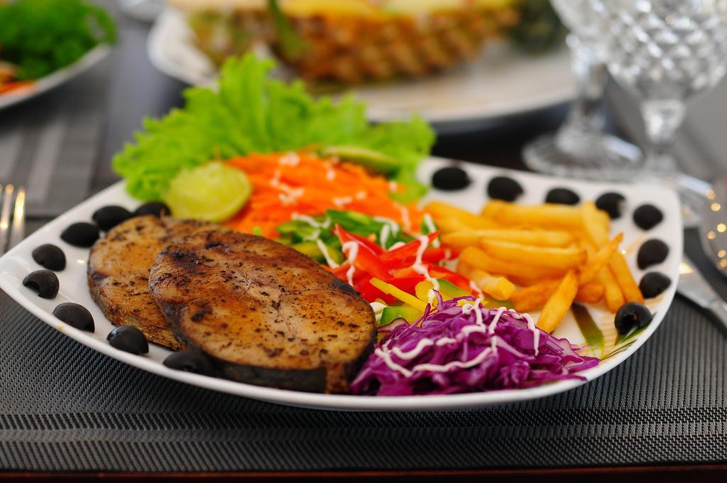 Onreech Hotel Seeduwa Dış mekan fotoğraf